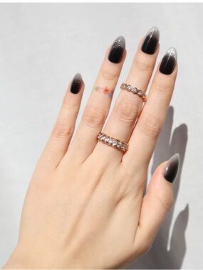 NIB Nail Reformation Starry Night Press-On Nails - Glitter Black Short Almond